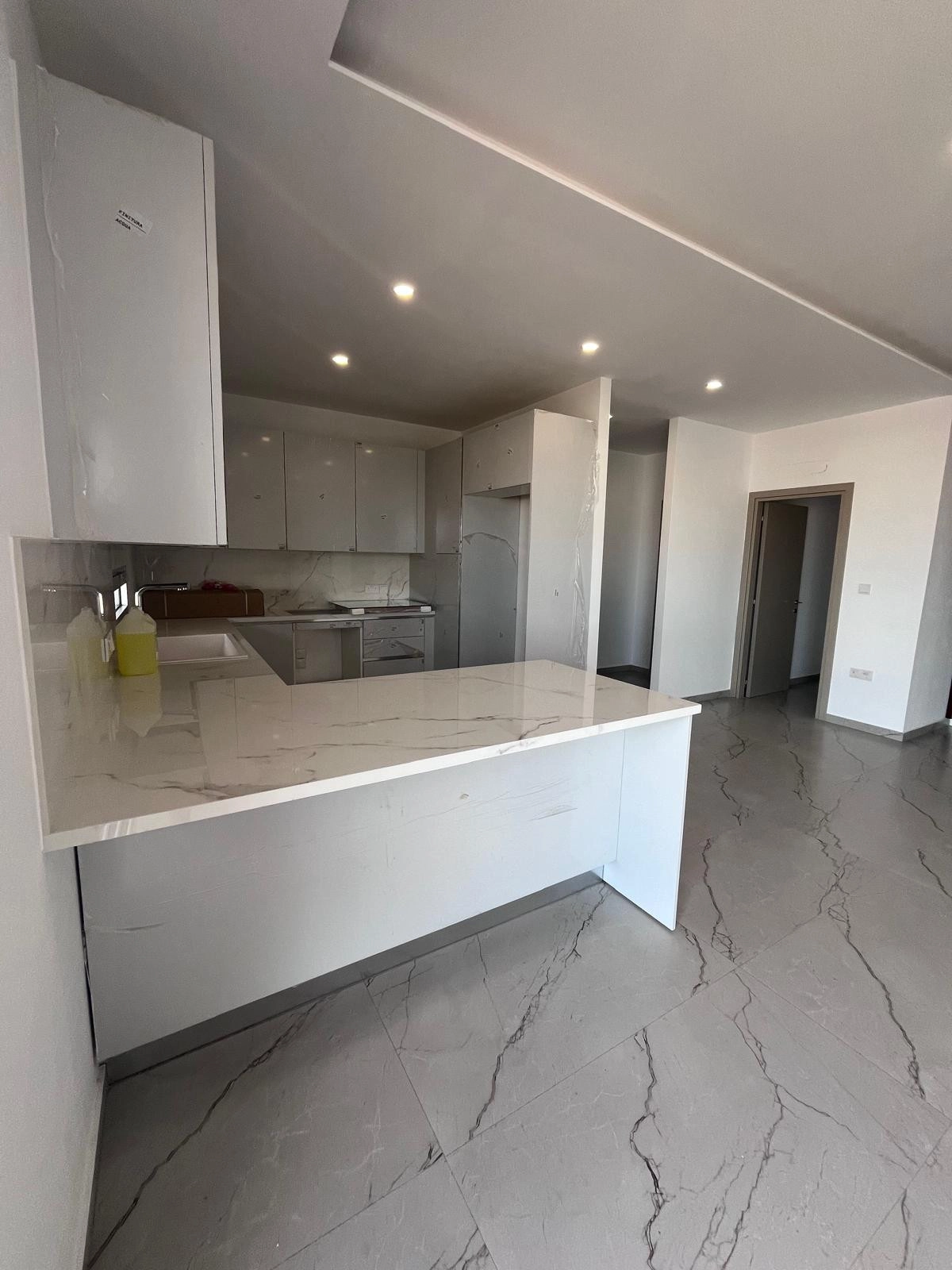 4 Bedroom Apartment for Sale in Limassol – Zakaki