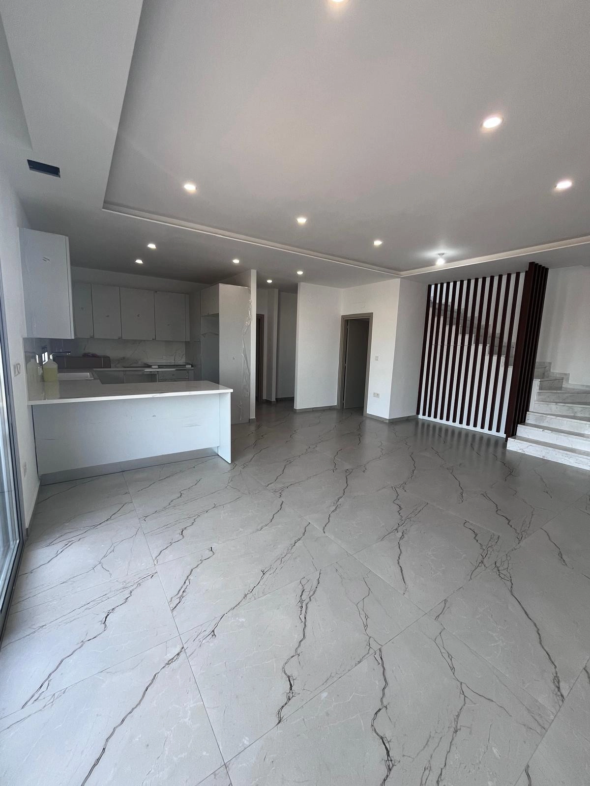 4 Bedroom Apartment for Sale in Limassol – Zakaki