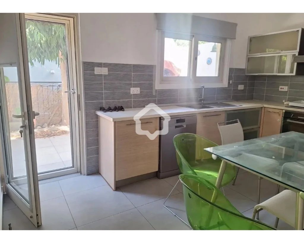 3 Bedroom House for Rent in Strovolos, Nicosia District