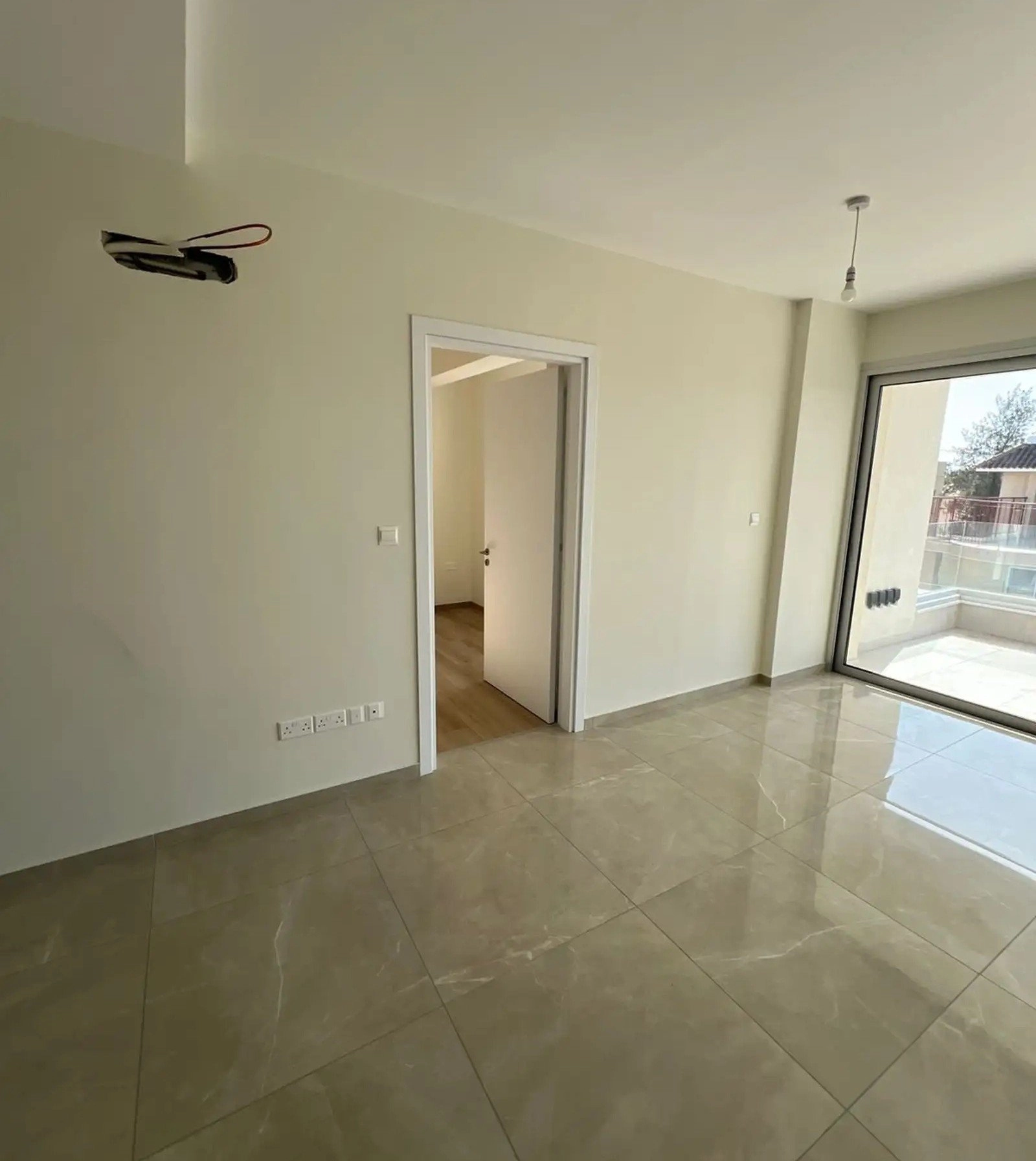 2 Bedroom Apartment for Sale in Limassol – Omonoia