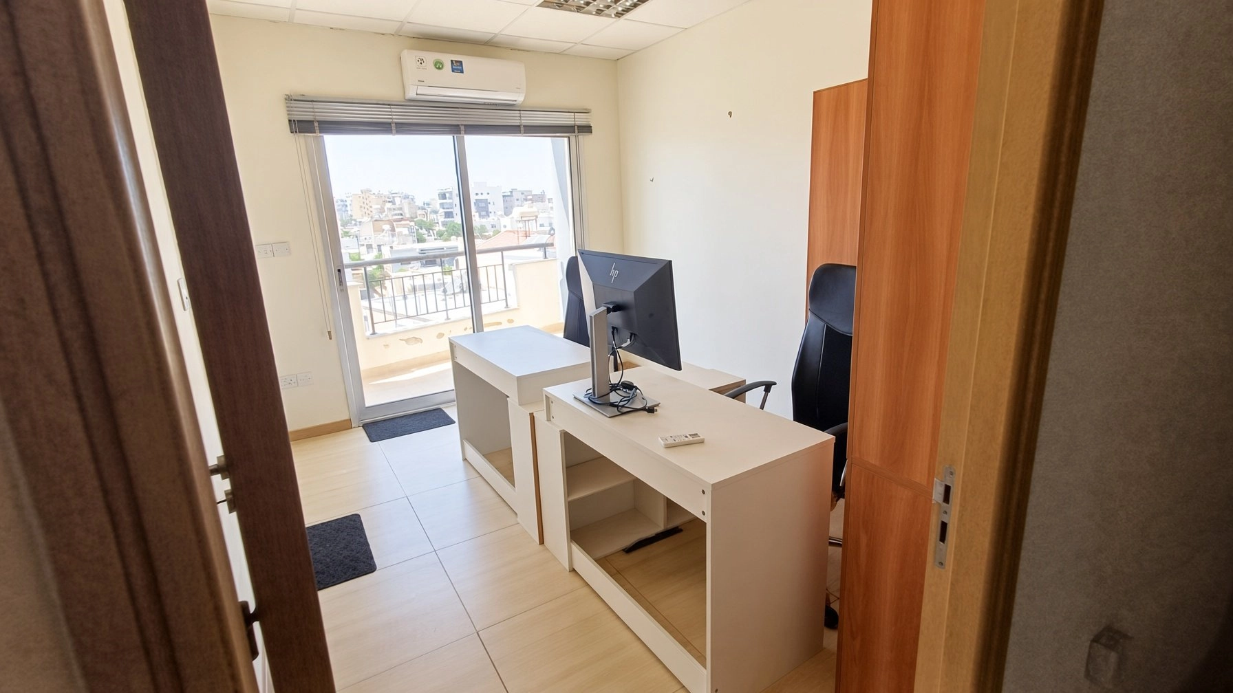 150m² Office for Rent in Limassol – Mesa Geitonia