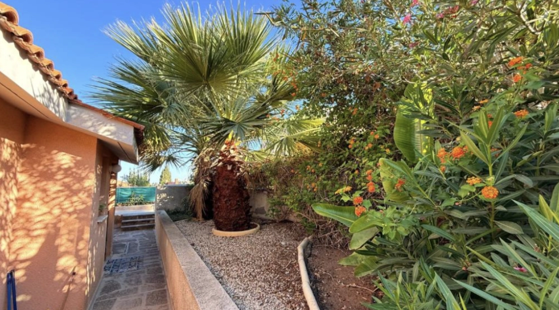 2 Bedroom House for Rent in Chlorakas, Paphos District