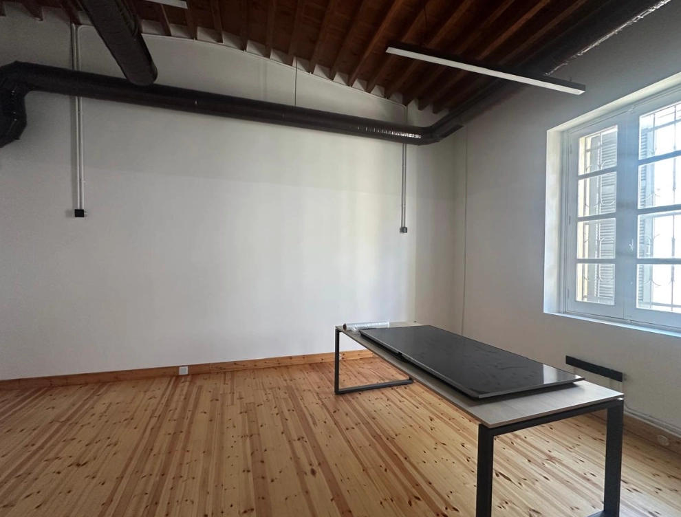 200m² Office for Rent in Limassol District