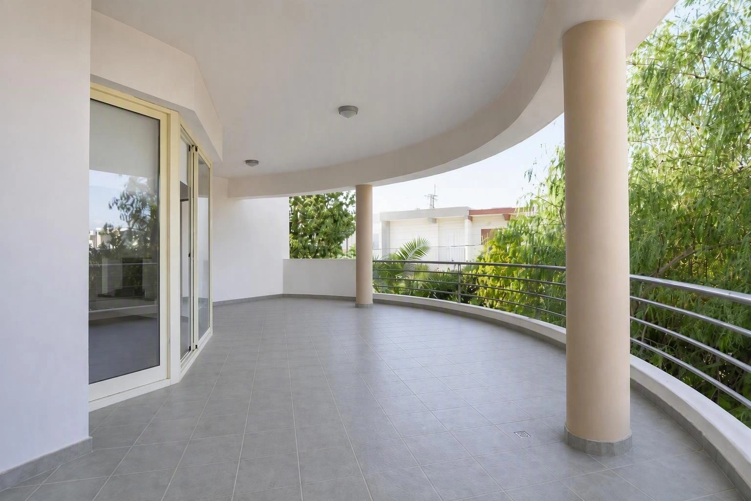 4 Bedroom Apartment for Rent in Agios Dometios – Agios Georgios, Nicosia District