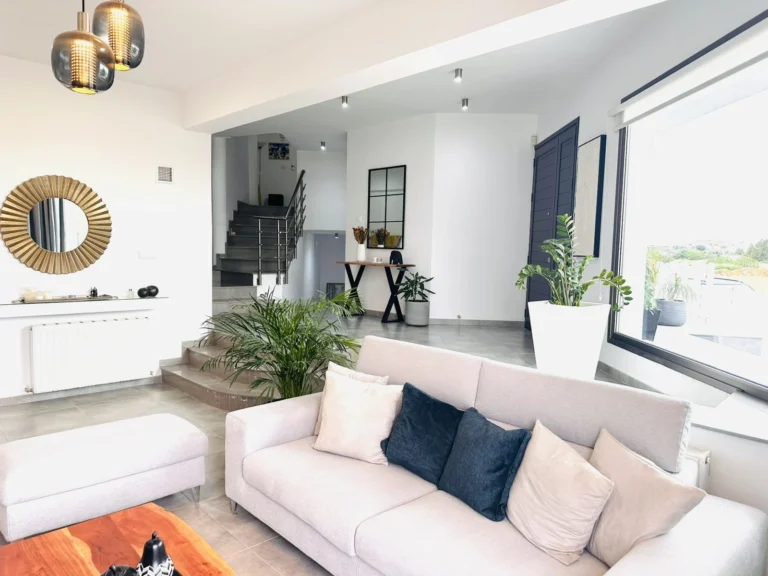 4 Bedroom House for Sale in Pano Deftera, Nicosia District