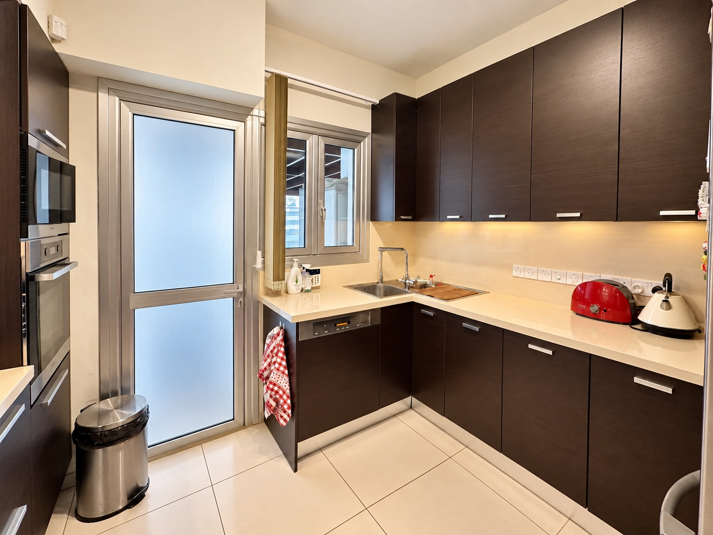3 Bedroom Apartment for Sale in Engomi, Nicosia District