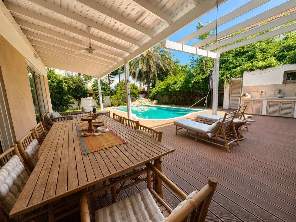 4 Bedroom House for Sale in Engomi, Nicosia District