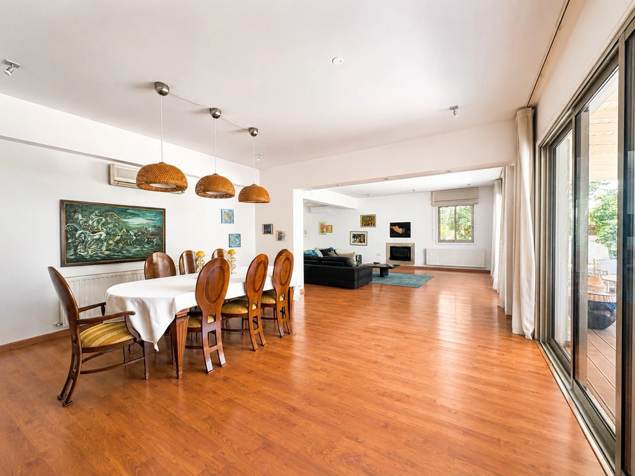 4 Bedroom House for Sale in Engomi, Nicosia District