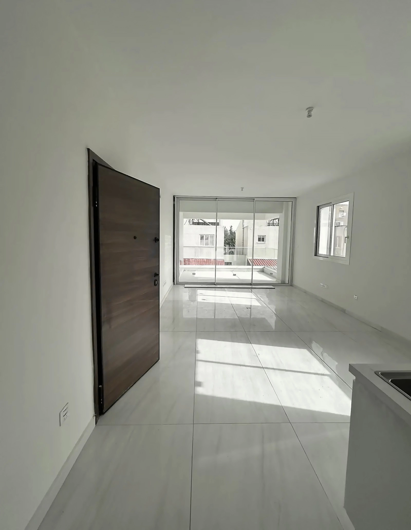 687m² Building for Sale in Strovolos, Nicosia District