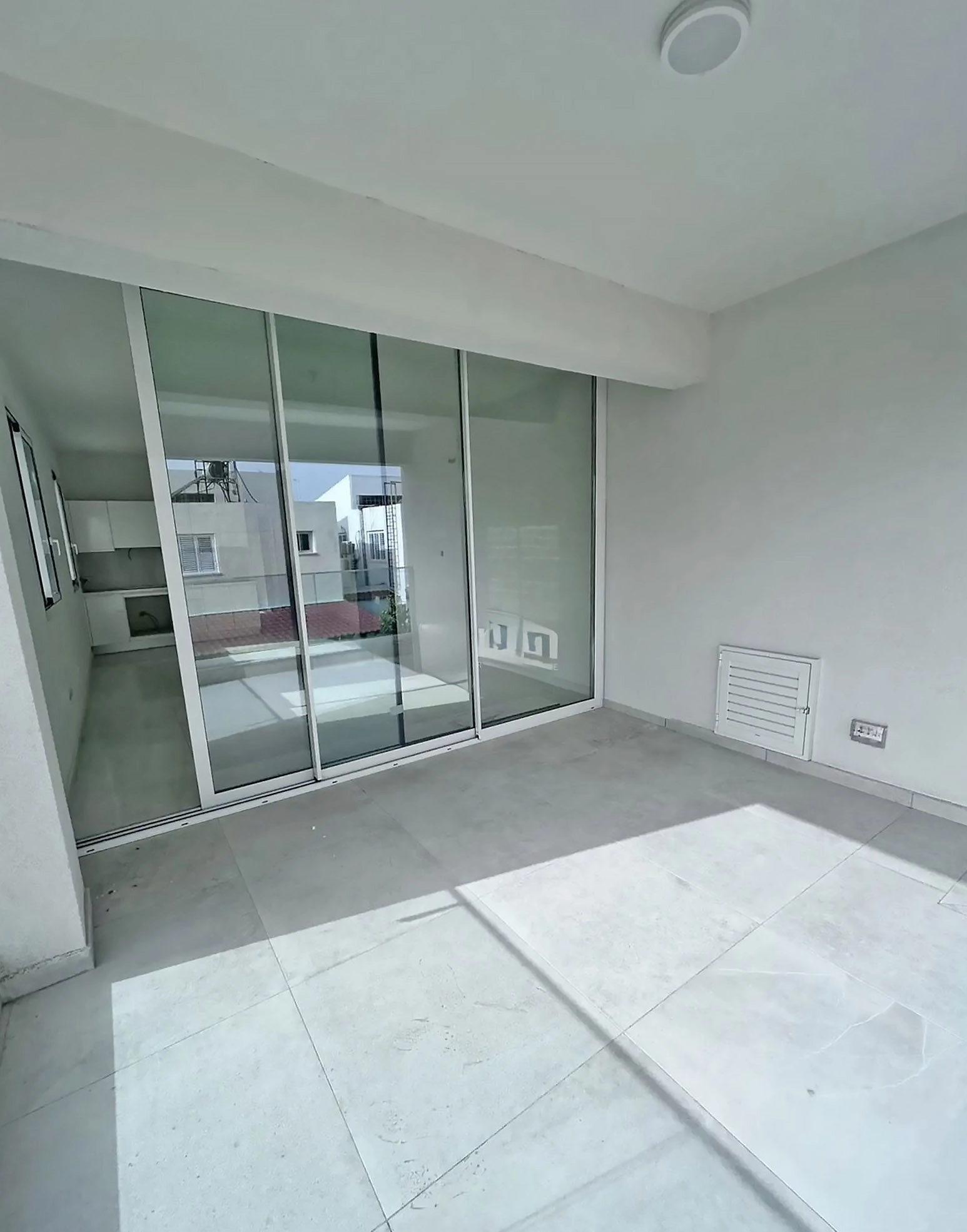 687m² Building for Sale in Strovolos, Nicosia District