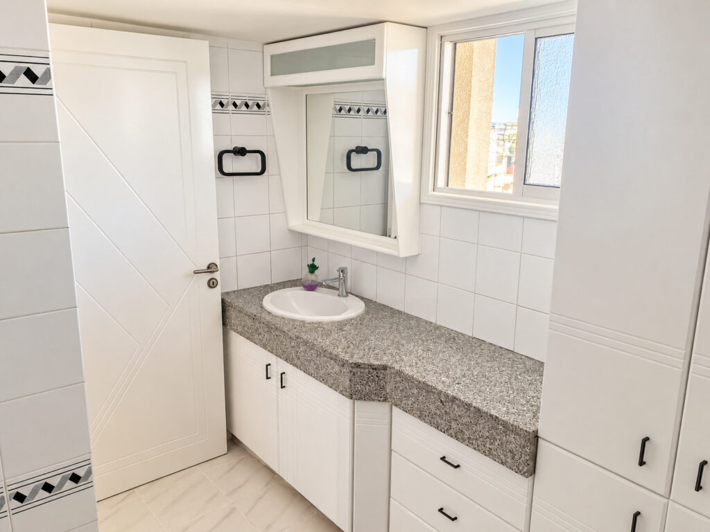 4 Bedroom Apartment for Rent in Nicosia District