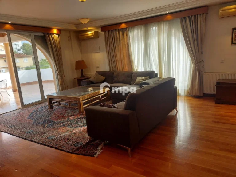 4 Bedroom Apartment for Rent in Agioi Omologites, Nicosia District