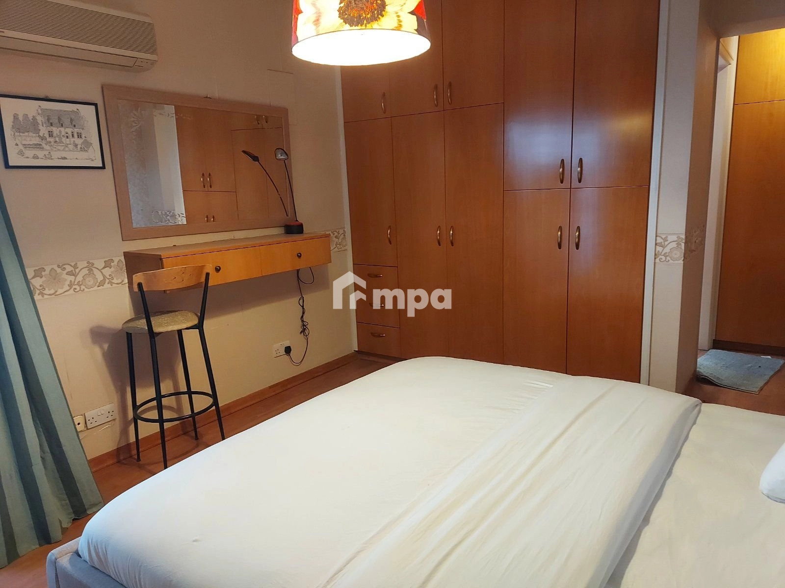 4 Bedroom Apartment for Rent in Agioi Omologites, Nicosia District