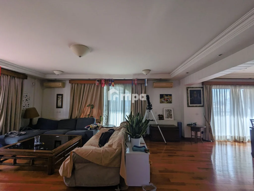 4 Bedroom Apartment for Rent in Agioi Omologites, Nicosia District