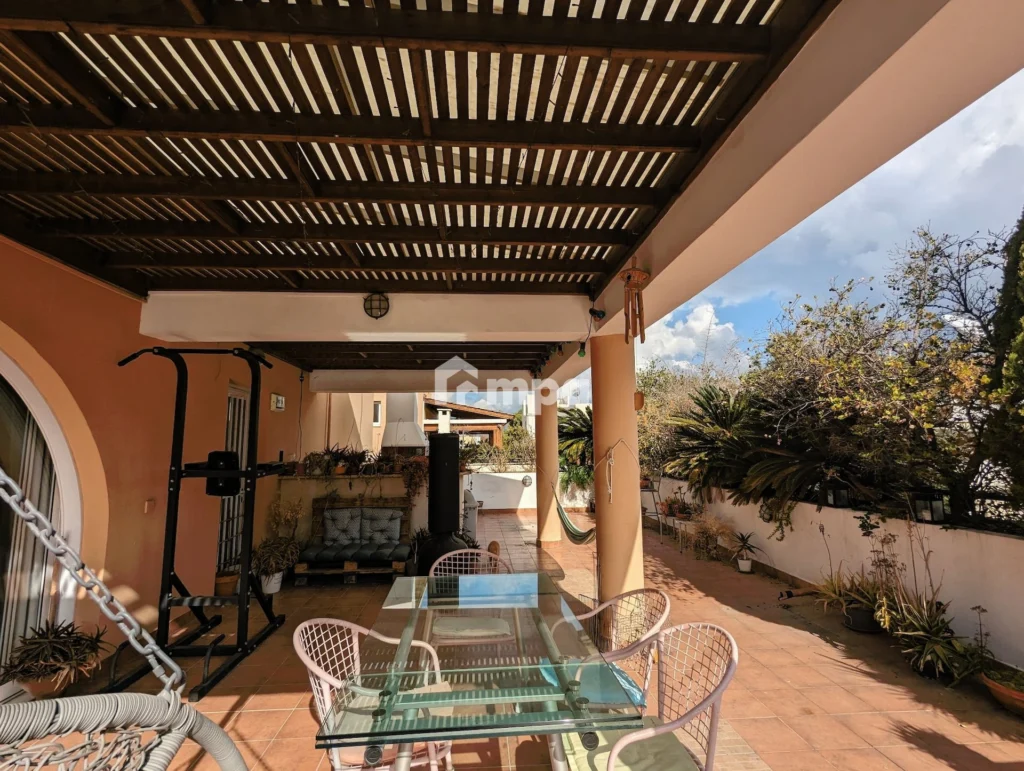 4 Bedroom Apartment for Rent in Agioi Omologites, Nicosia District