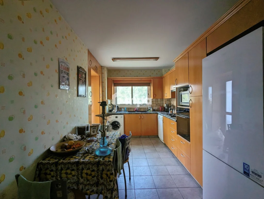 4 Bedroom Apartment for Rent in Agioi Omologites, Nicosia District
