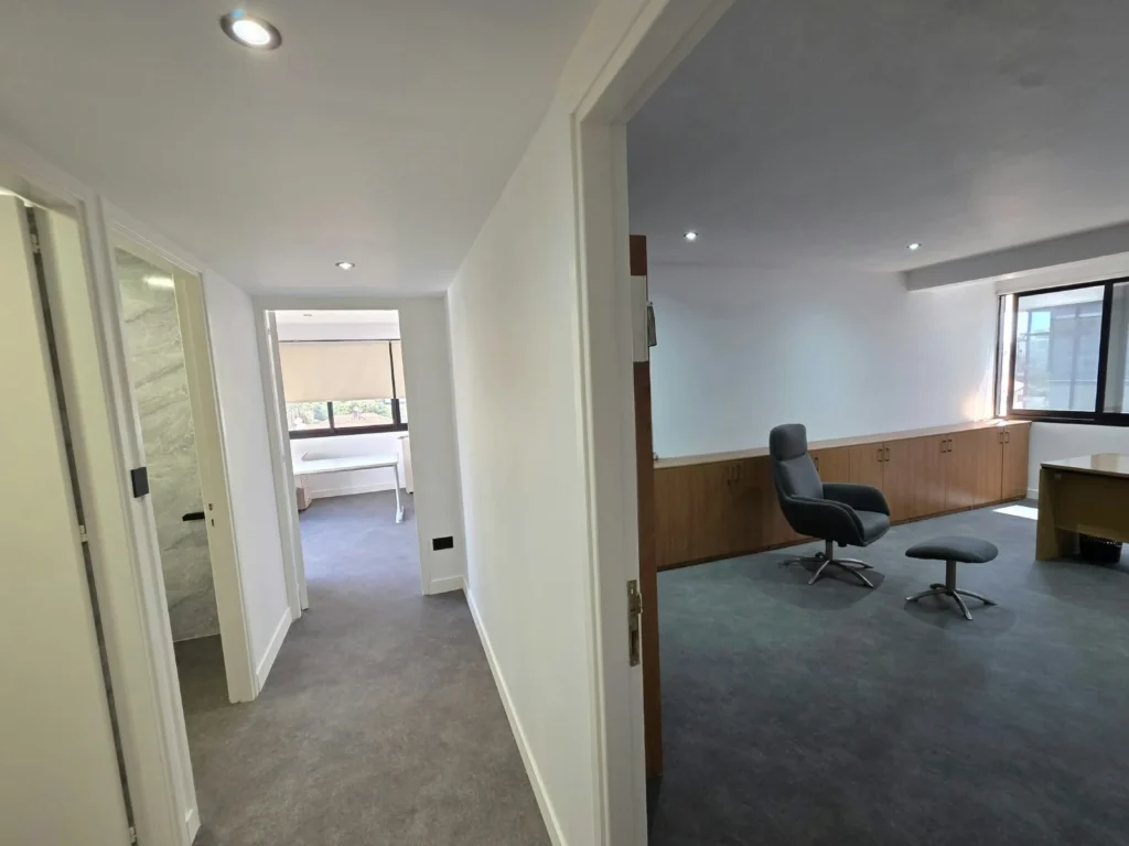 95m² Office for Rent in Larnaca – Agios Nikolaos, Limassol District