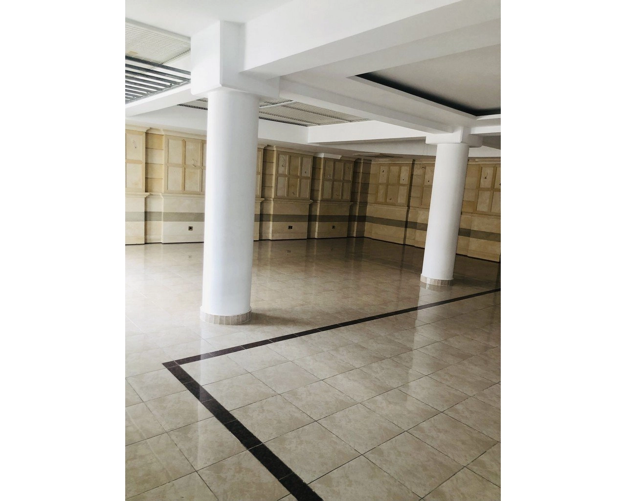 1671m² Building for Sale in Limassol – Neapolis