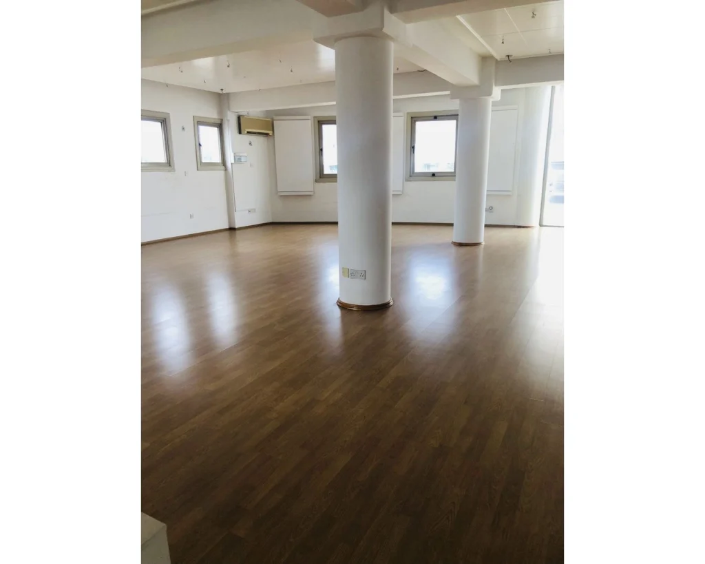 1671m² Building for Sale in Limassol – Neapolis