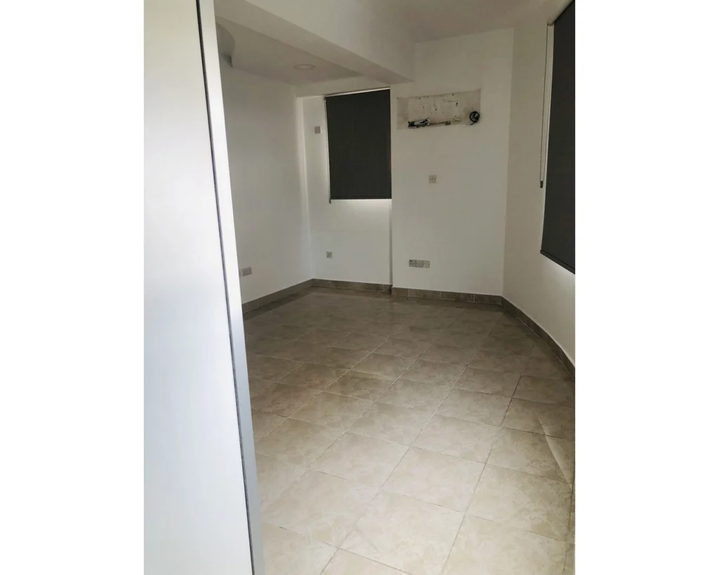 1671m² Building for Sale in Limassol – Neapolis