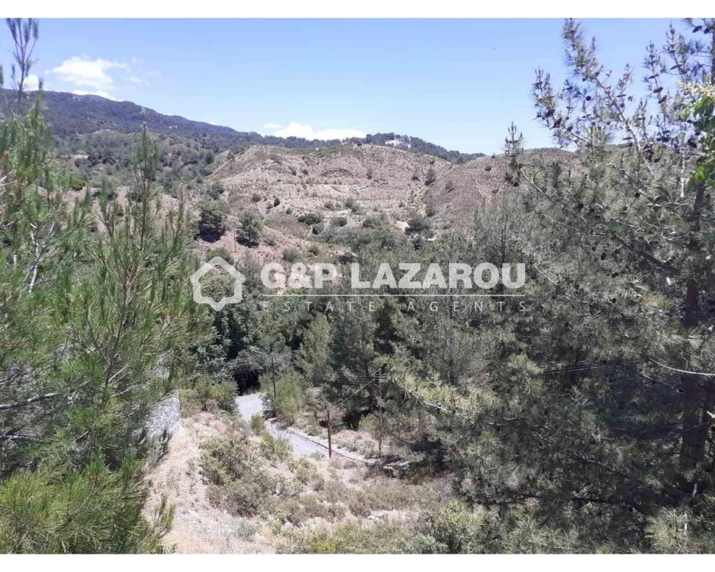 1,091m² Plot for Sale in Kato Platres, Limassol District