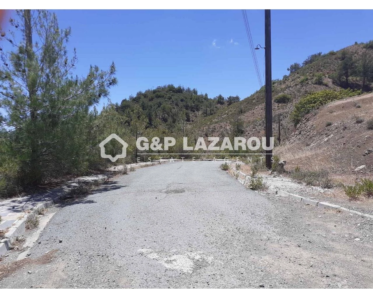 1,091m² Plot for Sale in Kato Platres, Limassol District