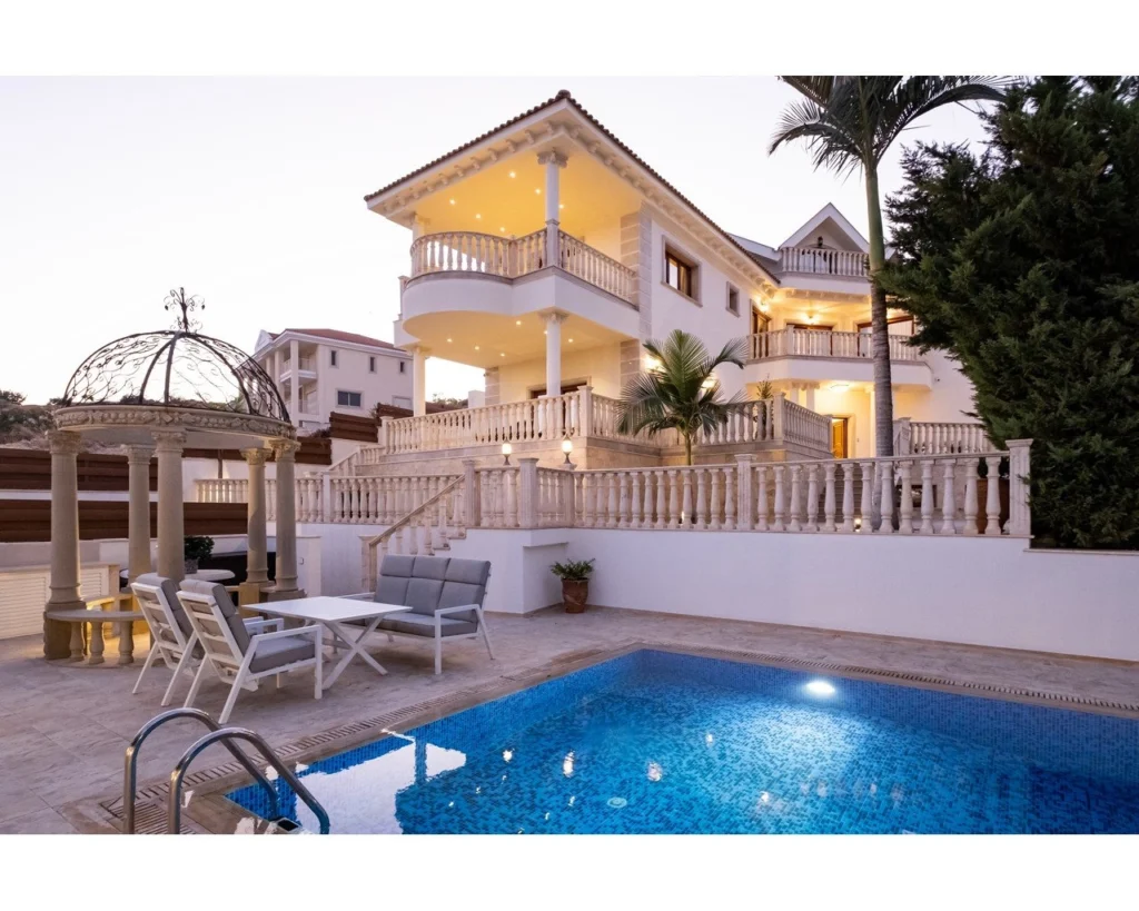 6+ Bedroom House for Sale in Mouttagiaka, Limassol District