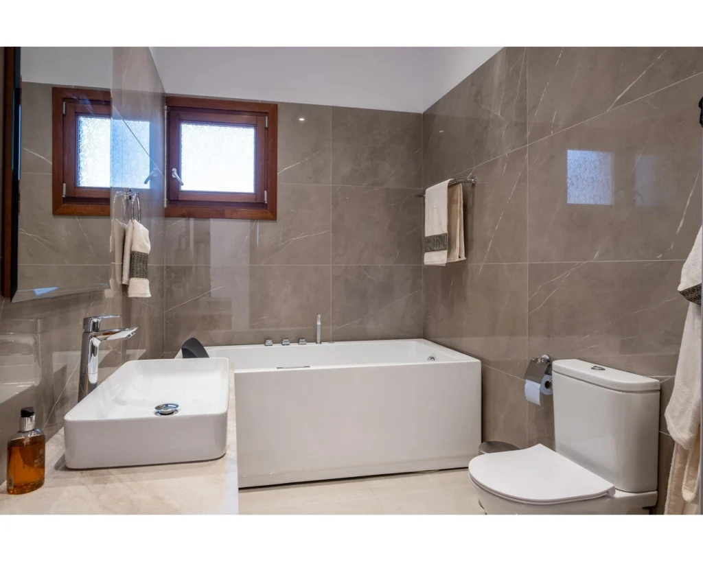 6+ Bedroom House for Sale in Mouttagiaka, Limassol District