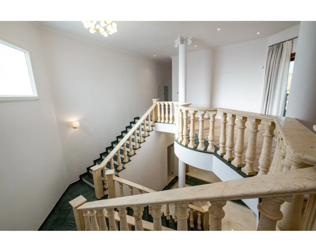 6+ Bedroom House for Sale in Mouttagiaka, Limassol District