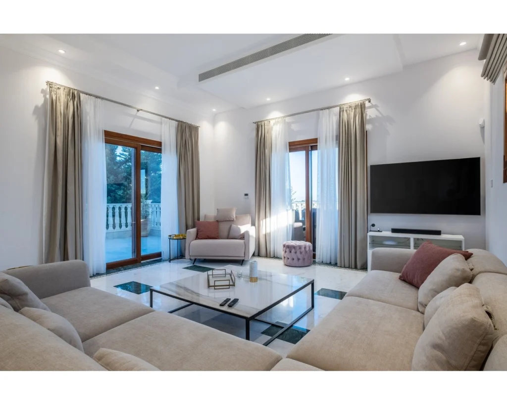 6+ Bedroom House for Sale in Mouttagiaka, Limassol District