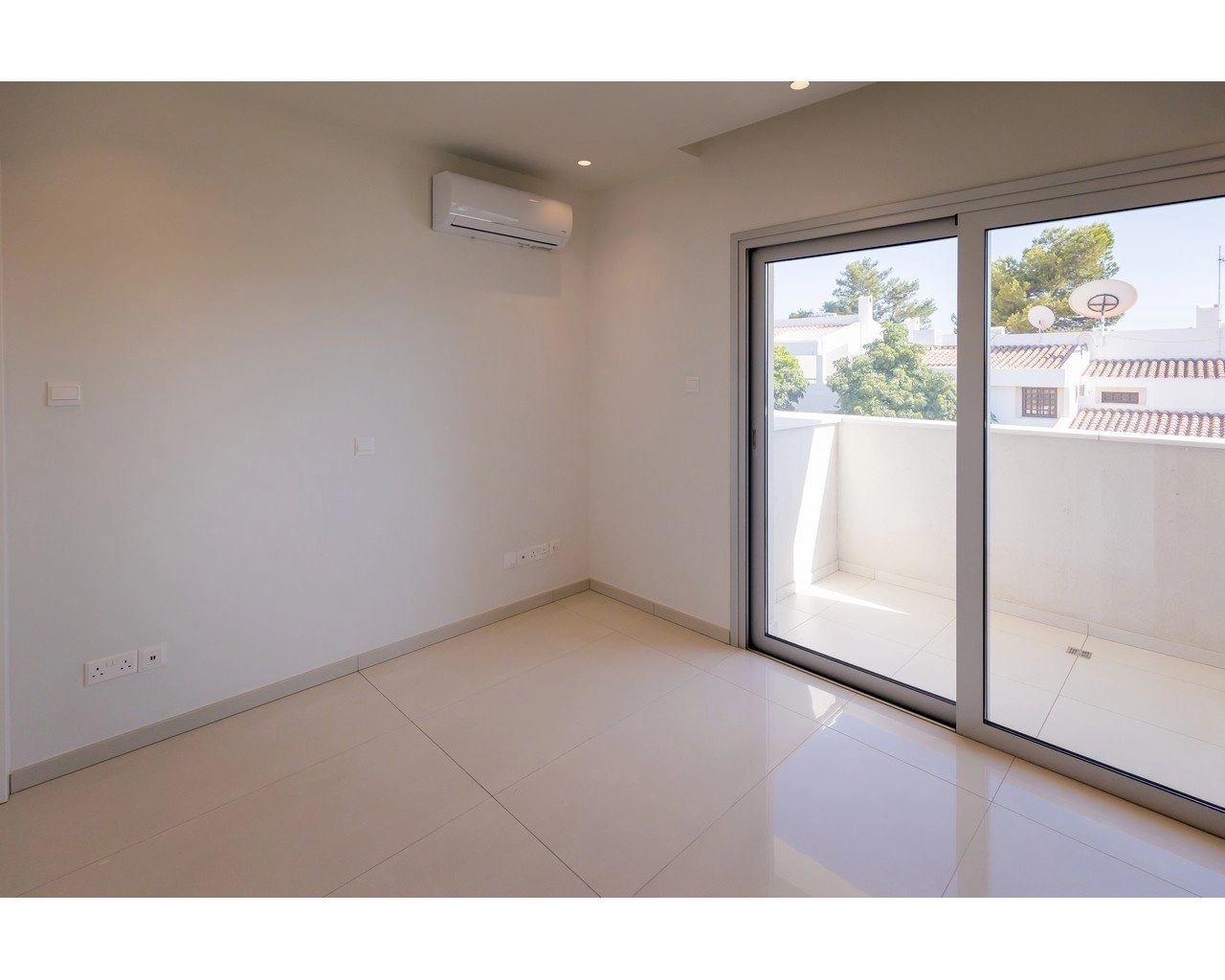 2 Bedroom Apartment for Sale in Germasogeia, Limassol District