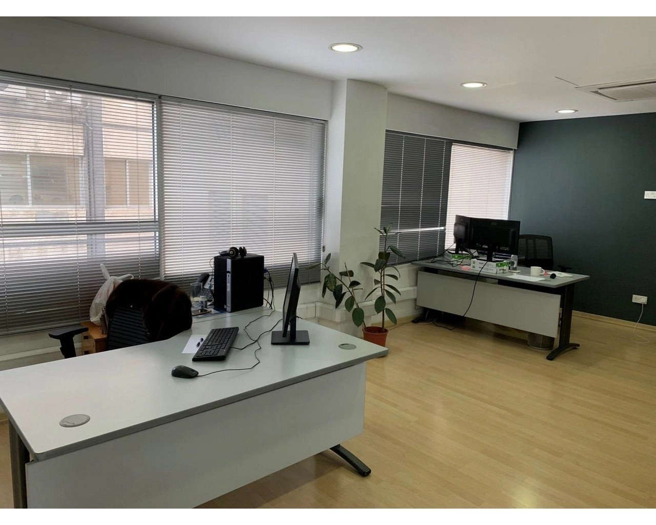 400m² Office for Rent in Limassol – Katholiki
