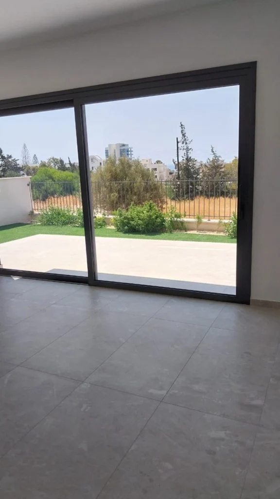 2 Bedroom House for Sale in Agios Tychonas, Limassol District
