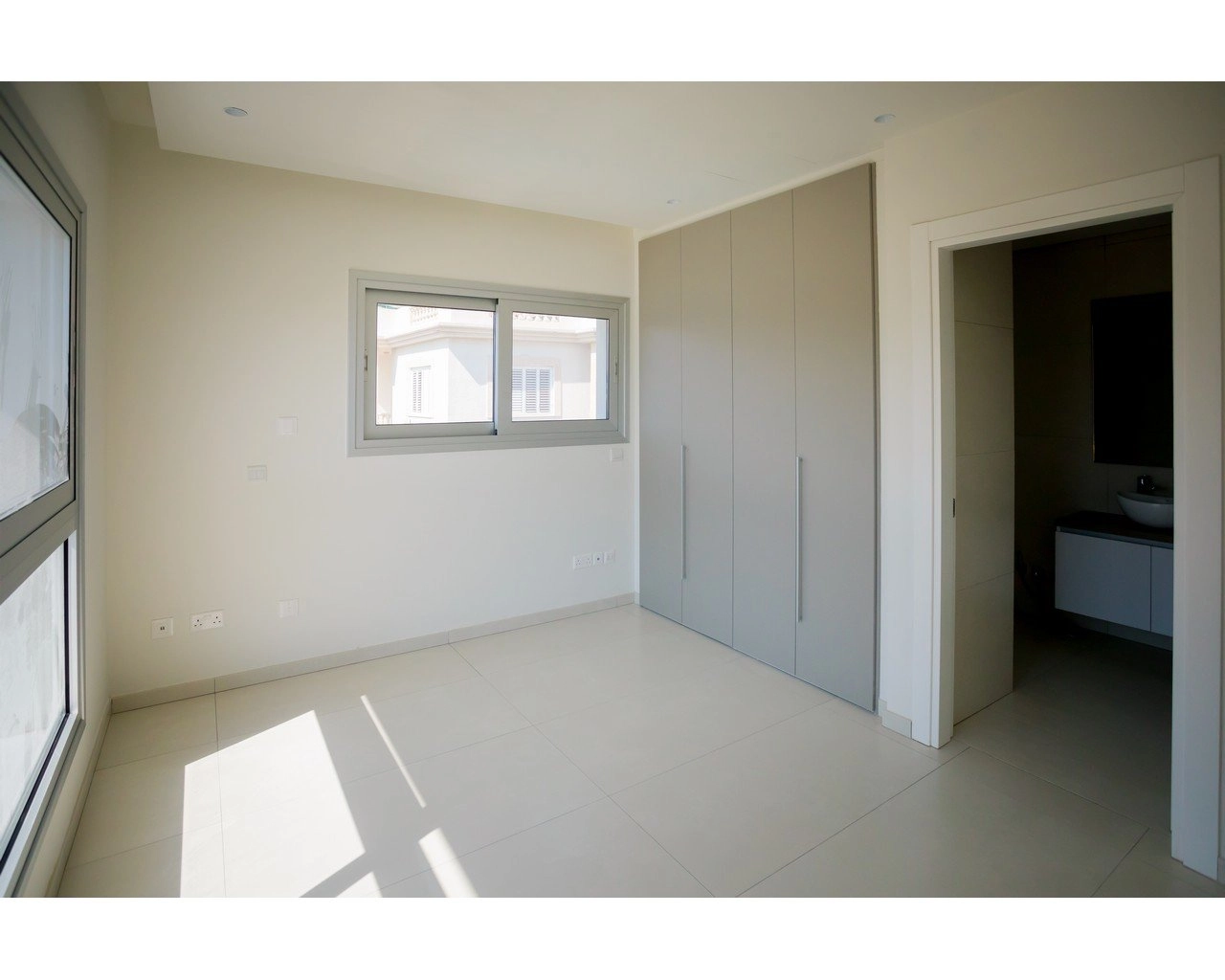 2 Bedroom Apartment for Sale in Germasogeia, Limassol District