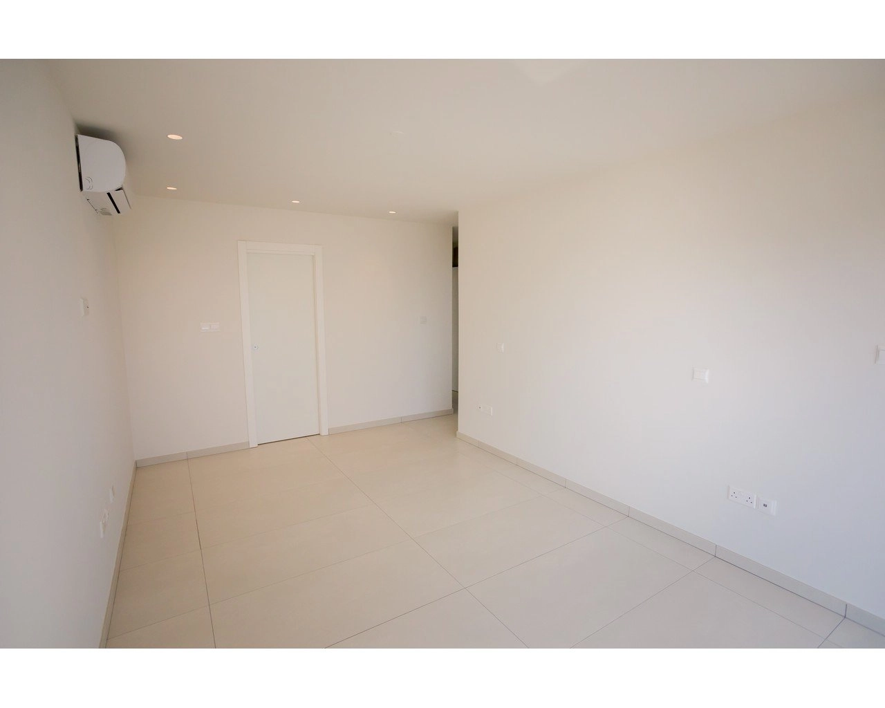 2 Bedroom Apartment for Sale in Germasogeia, Limassol District