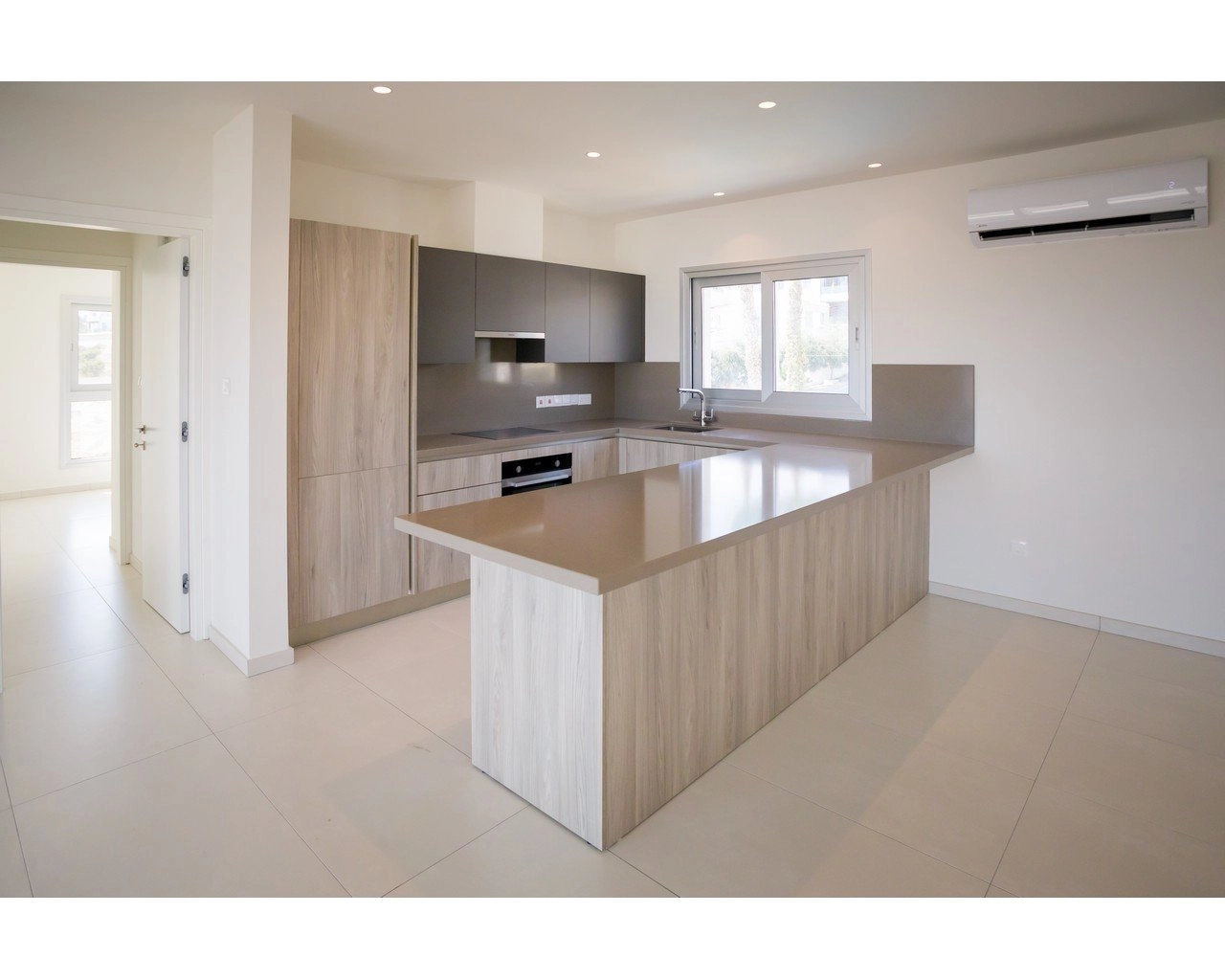 2 Bedroom Apartment for Sale in Germasogeia, Limassol District