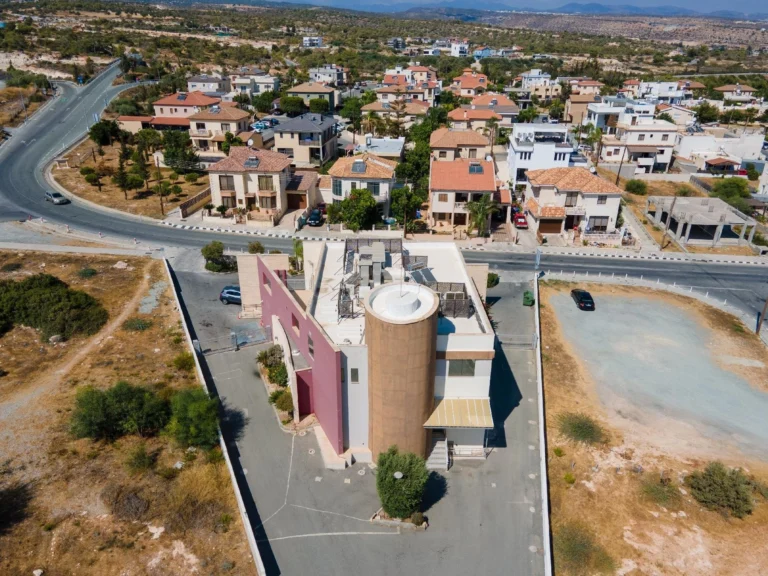 540m² Building for Sale in Episkopi, Limassol District
