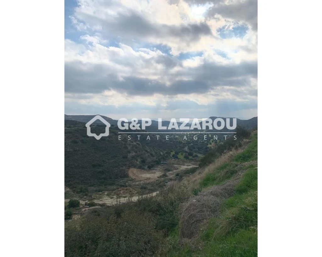 8,027m² Plot for Sale in Palodeia, Limassol District