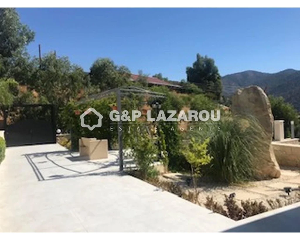 4 Bedroom House for Sale in Akrounta, Limassol District