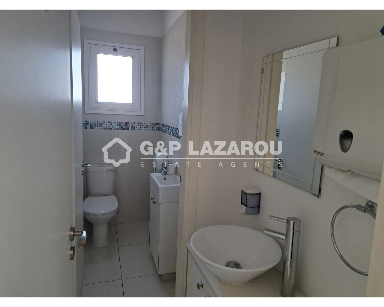 89m² Office for Rent in Limassol – Agia Zoni