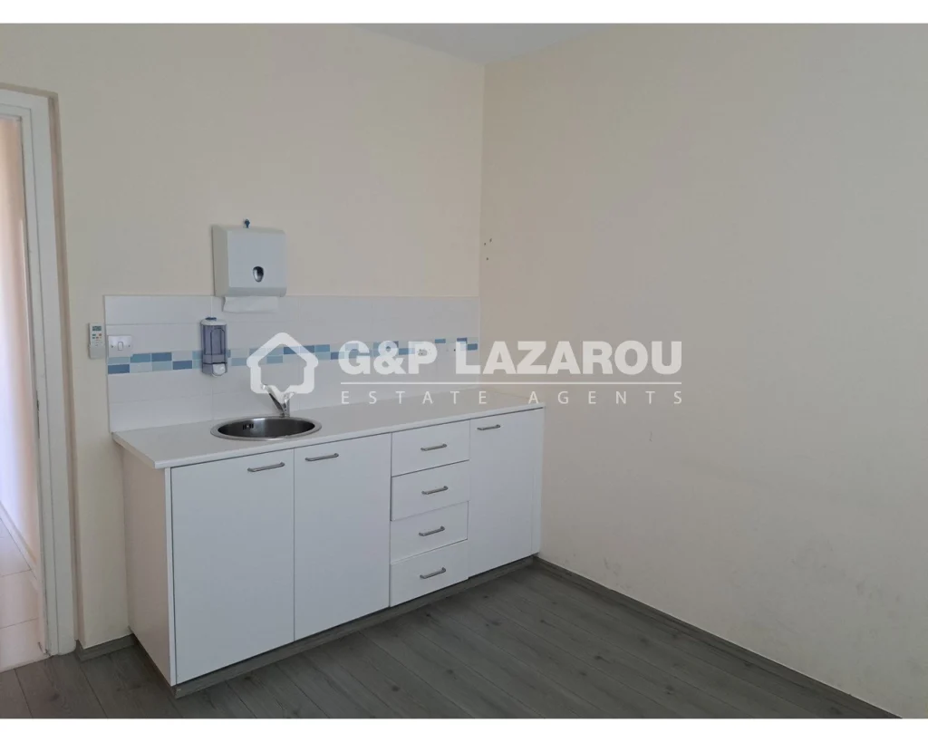 89m² Office for Rent in Limassol – Agia Zoni