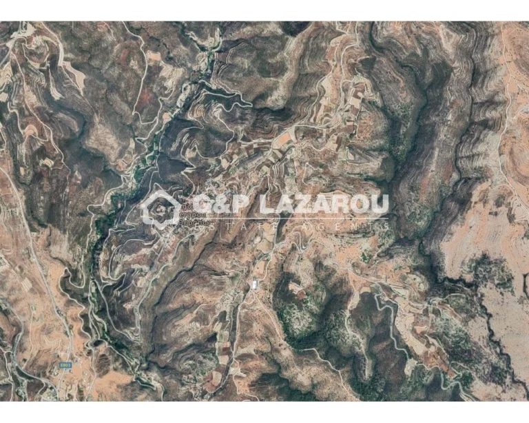 5,352m² Plot for Sale in Agios Therapon, Limassol District