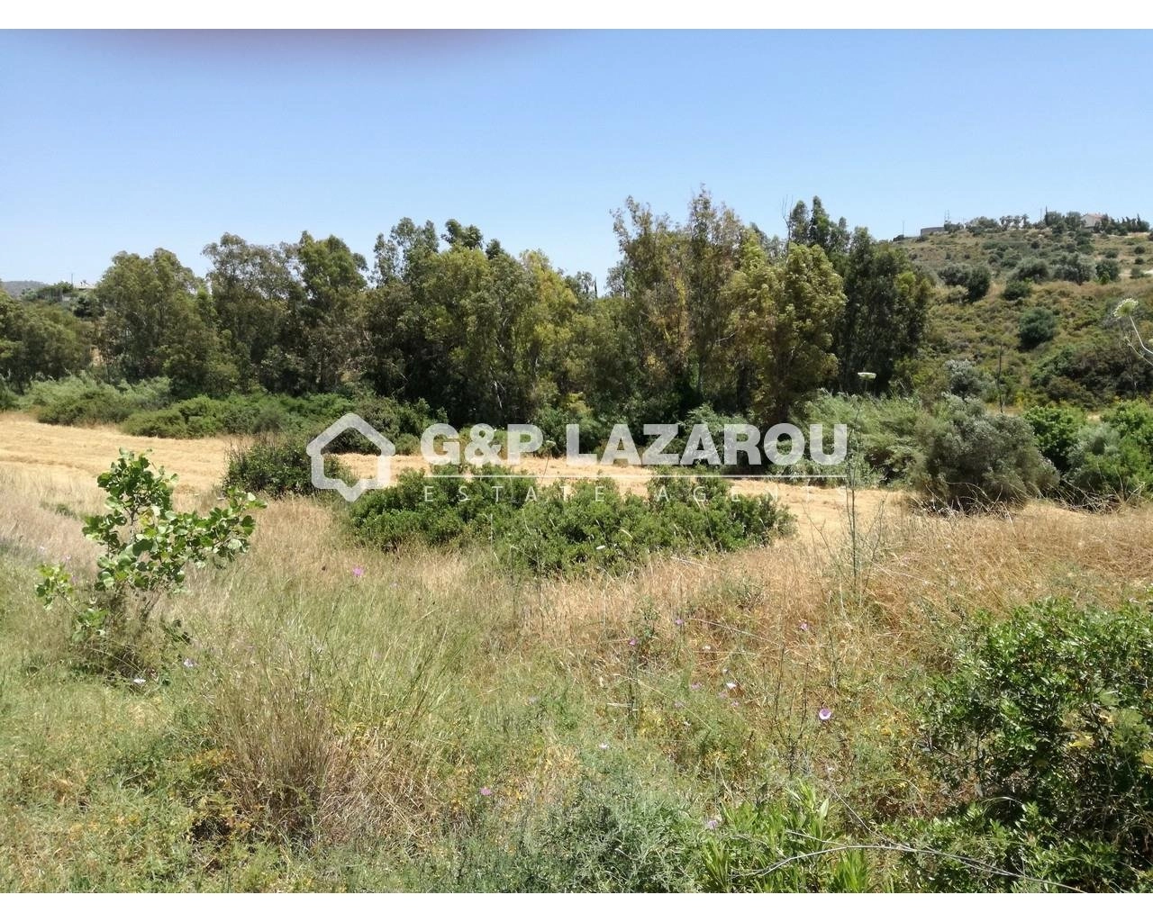 9,700m² Plot for Sale in Monagroulli, Limassol District