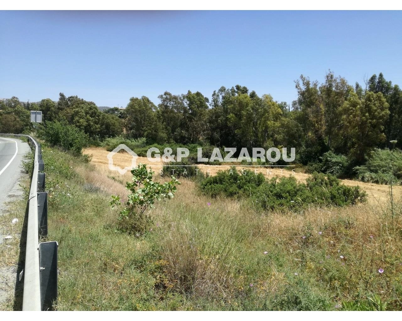 9,700m² Plot for Sale in Monagroulli, Limassol District