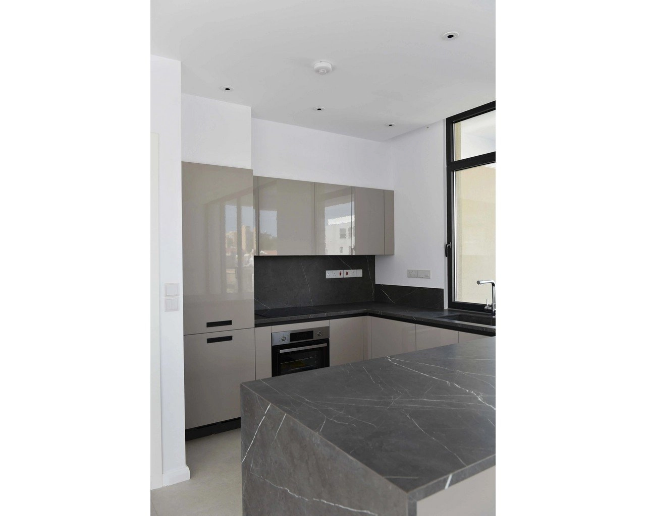 2 Bedroom Apartment for Sale in Limassol – Agios Nektarios