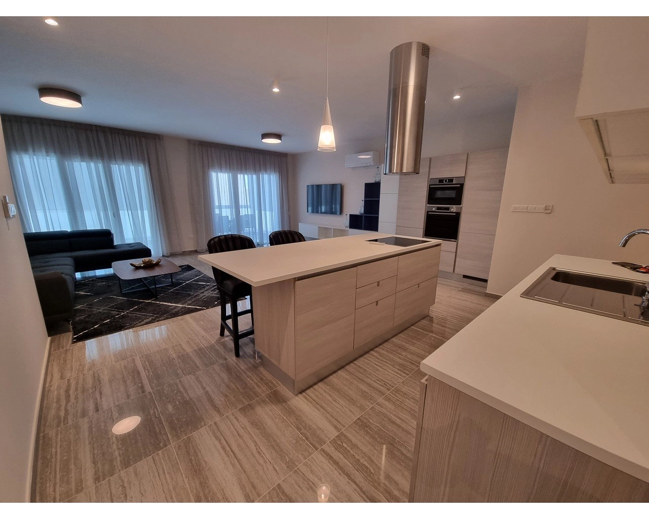 4 Bedroom Apartment for Rent in Parekklisia, Limassol District