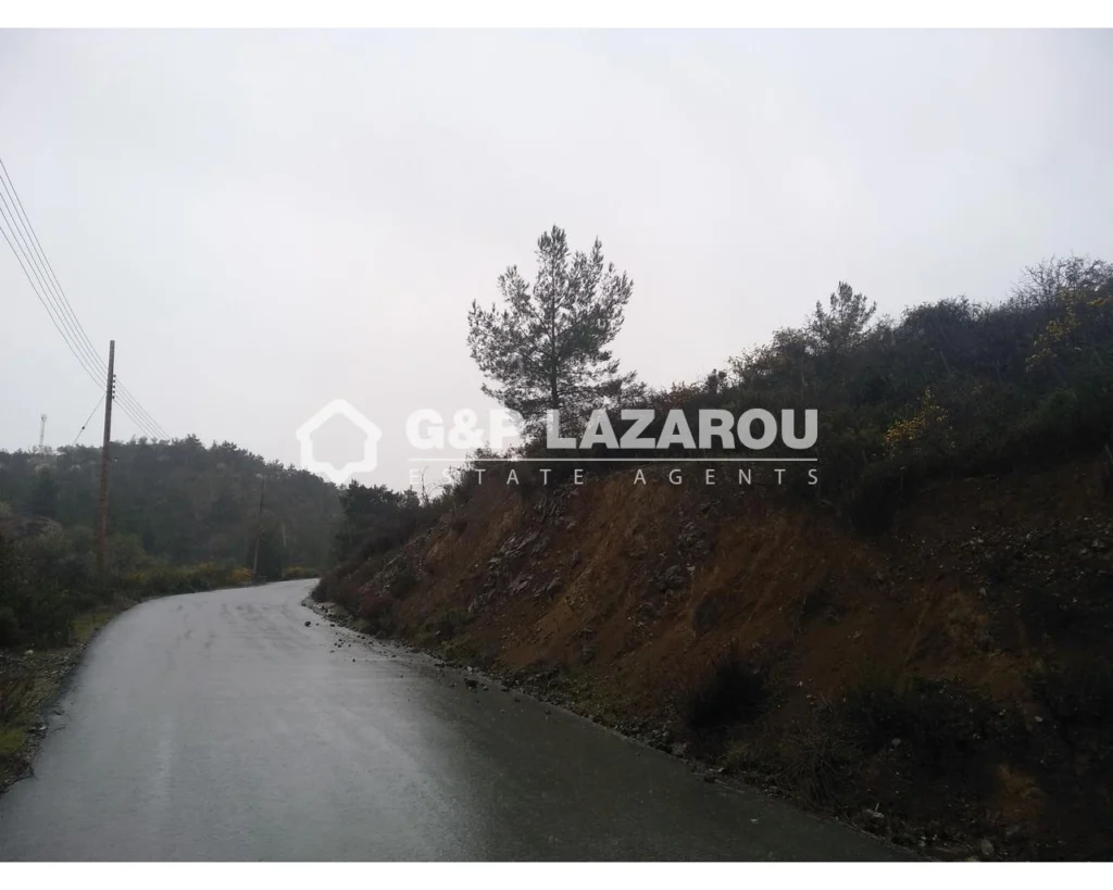 5,965m² Plot for Sale in Louvaras, Limassol District