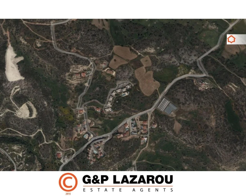 1,390m² Plot for Sale in Parekklisia, Limassol District