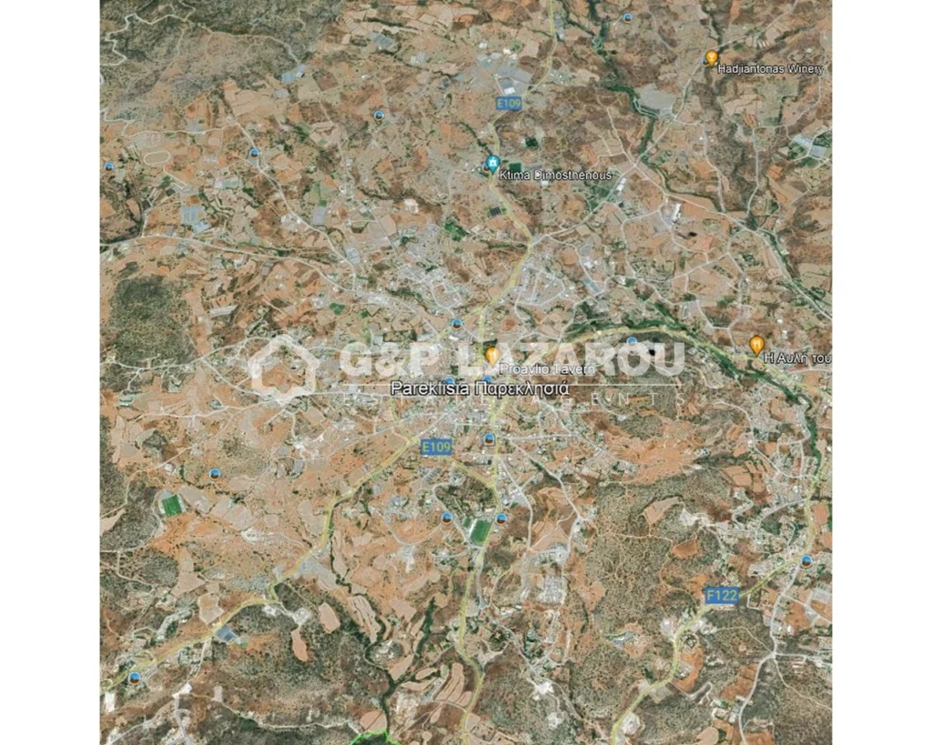 10,368m² Plot for Sale in Parekklisia, Limassol District