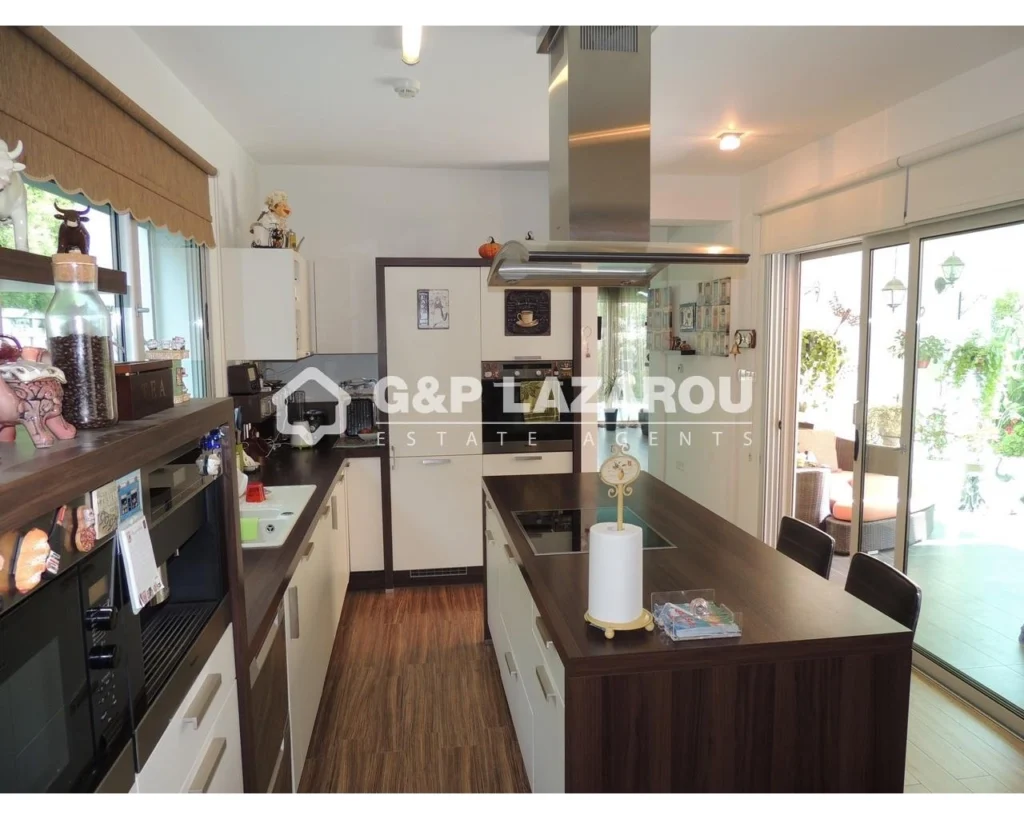 5 Bedroom House for Sale in Potamos Germasogeias, Limassol District